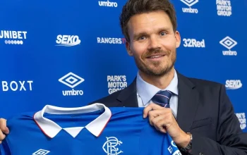 Steven Gerrard dan Derek McInnes, Dua Nama yang Muncul Sebagai Pengganti Danny Rohl di Rangers