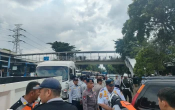 Suku Dinas Perhubungan Jakarta Timur Tangani Parkir Semrawut di Jalan Mayjen Sutoyo Cawang