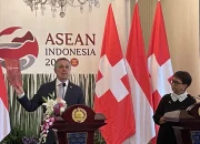 Swiss Menghadapi Demontrasi dan Pemilu, Sementara Tim Hoki Es Membuat Pengumuman