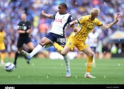 Tottenham Hotspur Perkuat Pertahanan dengan Tanda Tangan Jan Paul van Hecke