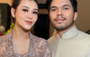 Aaliyah Massaid Tampil Cantik dan Langsing Berkebaya di Pernikahan Sahabatnya