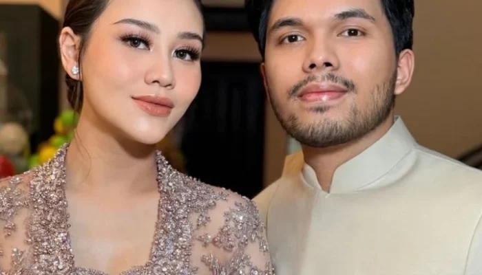 Aaliyah Massaid Tampil Cantik dan Langsing Berkebaya di Pernikahan Sahabatnya
