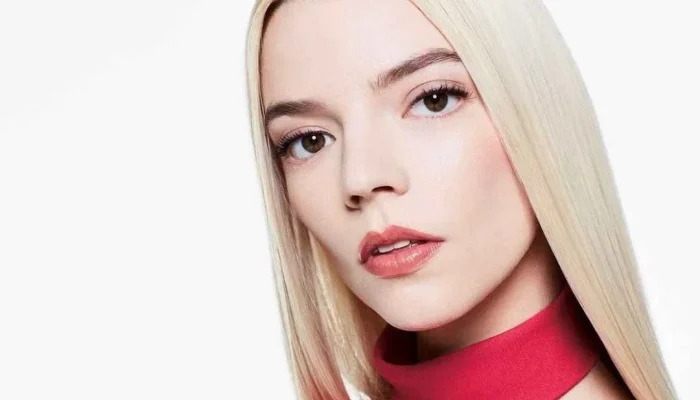 Anya Taylor-Joy: Dari Dunia The Lord of the Rings Hingga Pesta Sepak Bola Dunia