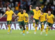 Awer Mabil: Socceroos Mewakili Multikulturalisme Australia, Tidak Terpengaruh oleh Komentar Monokultural