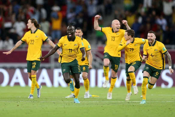 Awer Mabil: Socceroos Mewakili Multikulturalisme Australia, Tidak Terpengaruh oleh Komentar Monokultural