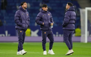 Barcelona Hadapi Tantangan Besar di Transfer Market: Ferran Torres dan Julián Alvarez