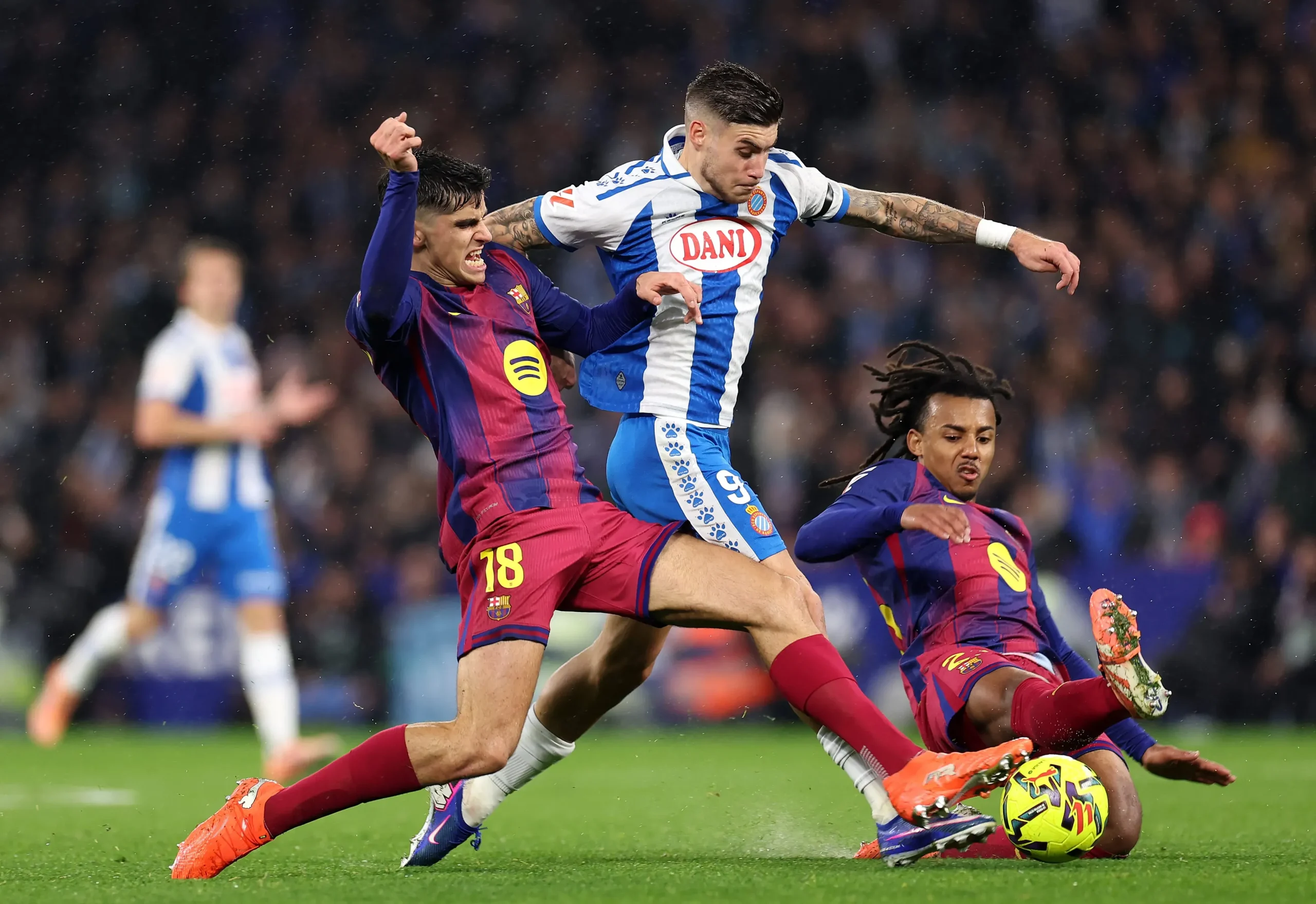 Barcelona Siap Menghadapi Persaingan Sengit di Bursa Transfer: Rodri, Laporte, dan Karim Adeyemi
