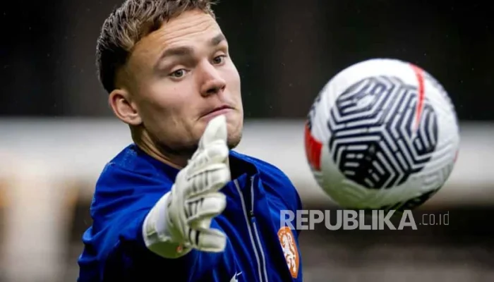 Bart Verbruggen, Sang Kiper Belanda yang Mencuri Perhatian di Piala Dunia 2026
