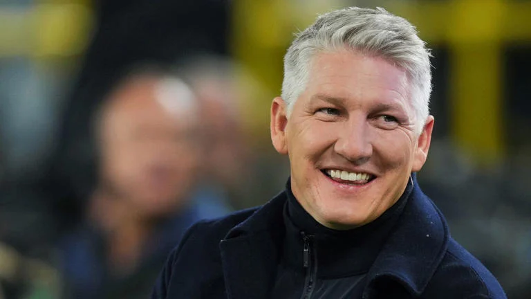 Bastian Schweinsteiger: Dari Komentar Rasis hingga Saran Kontroversial untuk Pelatih Tim Nasional Jerman
