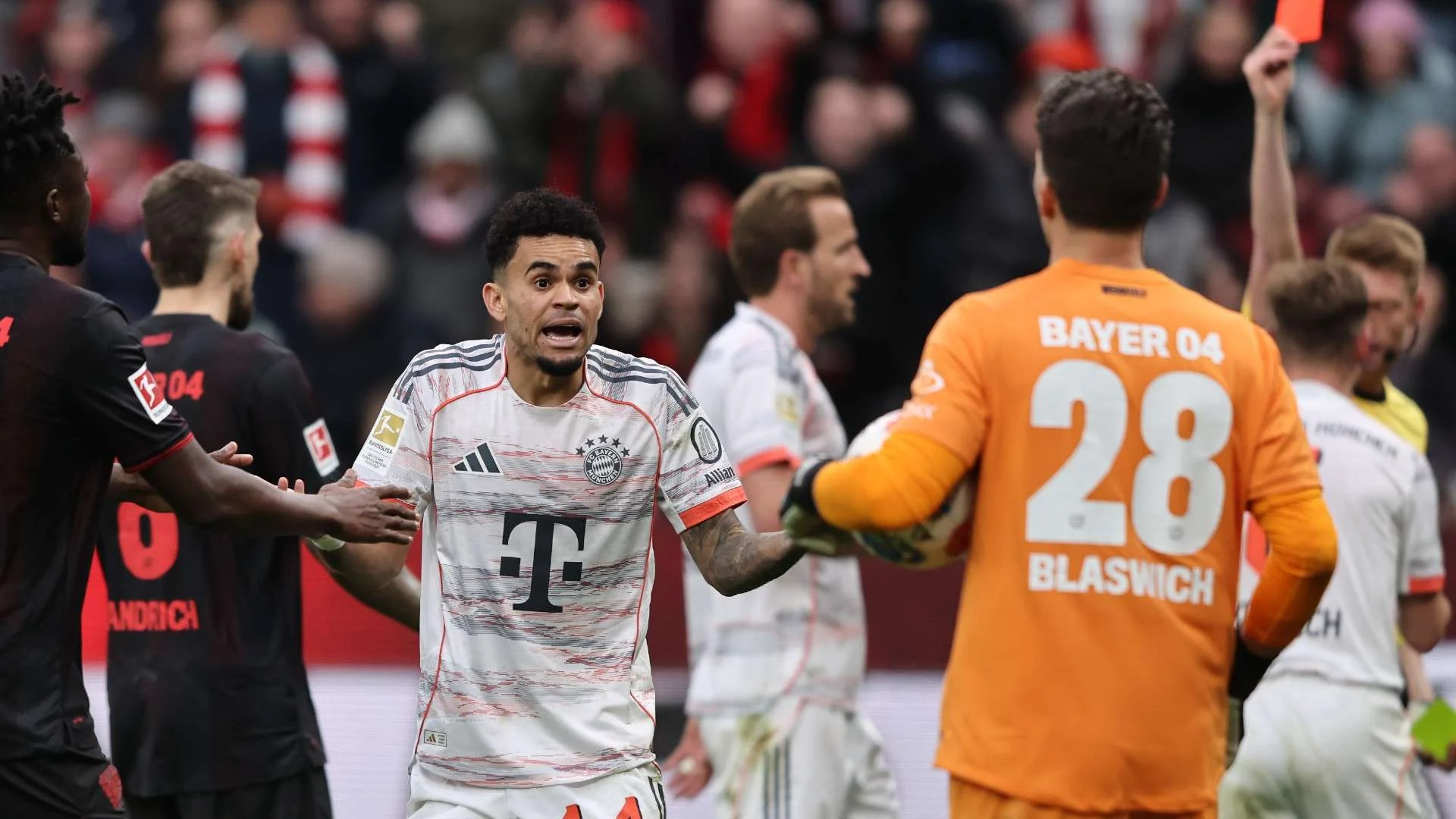 Bayern Munchen Dihadapkan pada Ancaman Kehilangan Luis Diaz