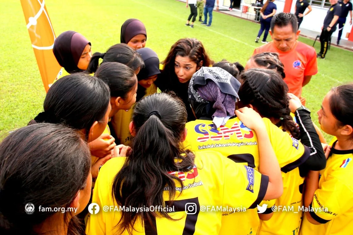 Berita Terkini: Pembunuhan, Pemain Sepak Bola, dan Pemilihan di Johor