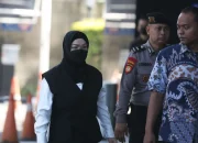 Bupati Sukoharjo Etik Suryani Ditetapkan sebagai Tersangka Kasus Korupsi Pemerasan