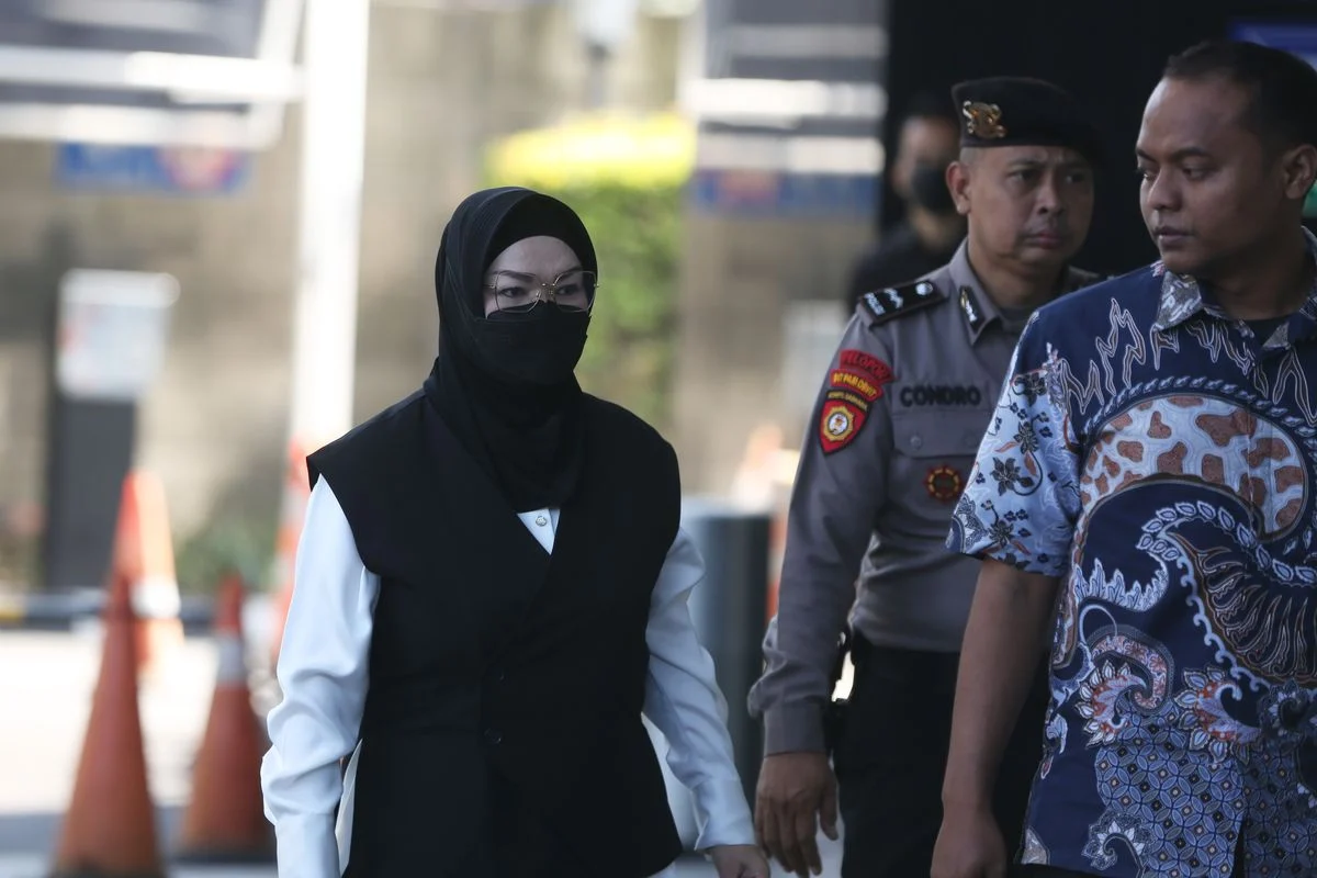 Bupati Sukoharjo Etik Suryani Ditetapkan sebagai Tersangka Kasus Korupsi Pemerasan