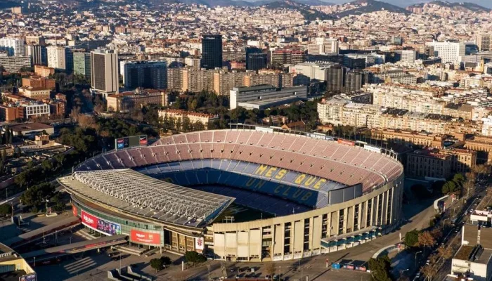 Camp Nou: Dari Persaingan Sengit Hingga Destinasi Wisata