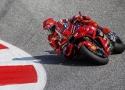 Casey Stoner: Dari Kebangkitan ke Kemenangan di MotoGP
