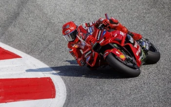 Casey Stoner: Dari Kebangkitan ke Kemenangan di MotoGP