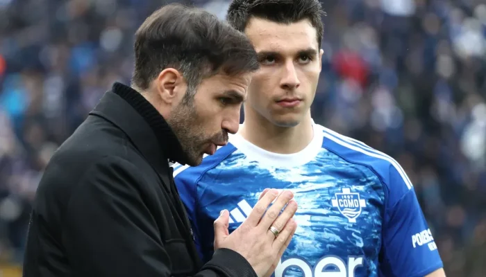Cesc Fabregas dan Peran Pentingnya dalam Membangun Tim Sepakbola