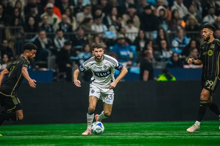 Debut Robert Lewandowski di MLS Tertunda, Pertandingan Chicago Fire vs Vancouver Whitecaps Dijadwalkan Ulang