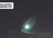 Fenomena Meteor Jatuh di Langit Jawa: Cahaya Hijau Kebiruan yang Menghebohkan