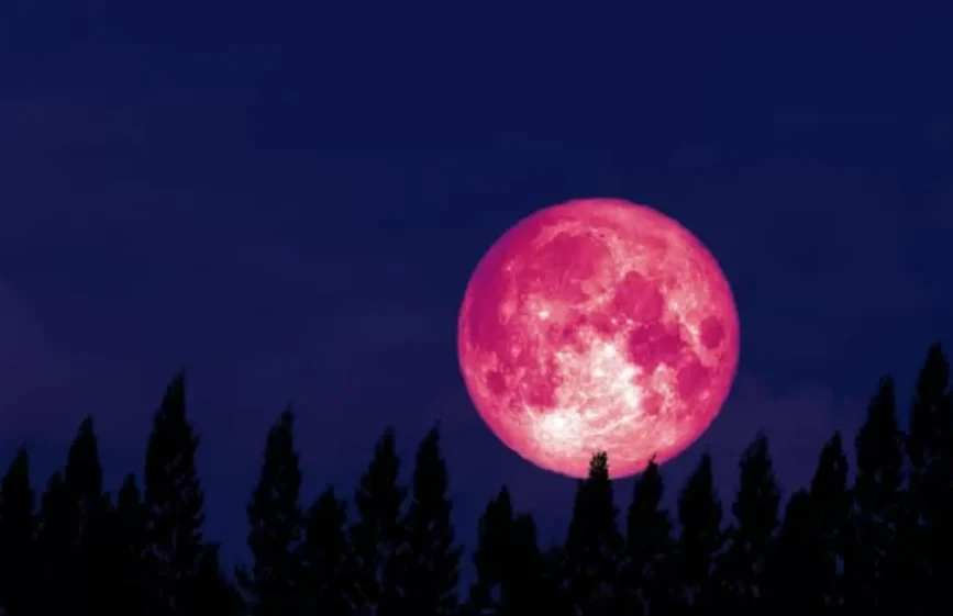 Fenomena Strawberry Moon: Pemandangan Langit yang Indah di Bulan Juni 2026