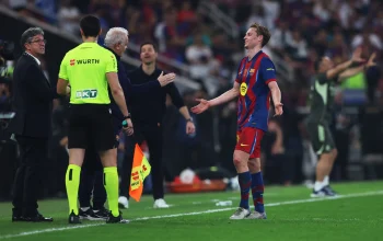 Frenkie de Jong Cedera, Barcelona Dapat Bantuan Dari Mantan Murid Hansi Flick