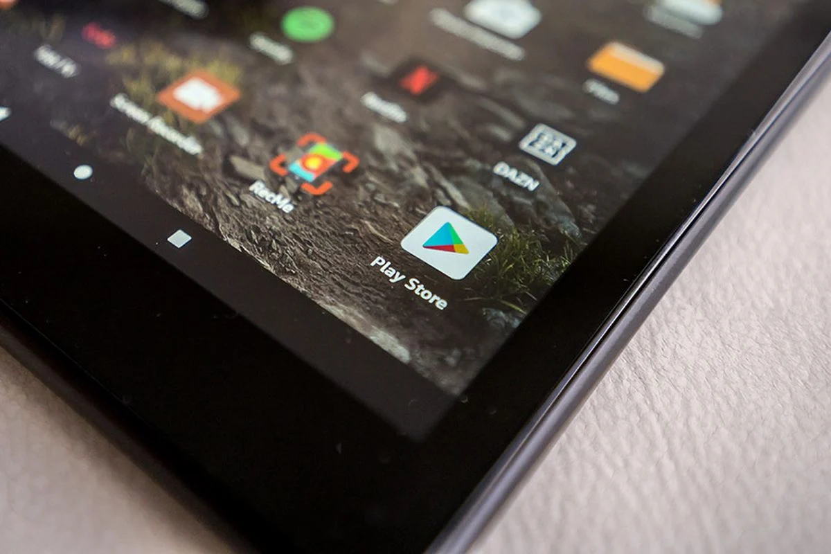Google Mulai Mengizinkan Toko Aplikasi Selain Play Store di Android