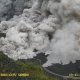 Gunung Semeru Erupsi: Ancaman Kebakaran dan Awan Panas Guguran