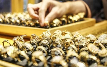 Hari Jumat: Antara Kiamat, Harga Emas, dan Persalinan Fangfang
