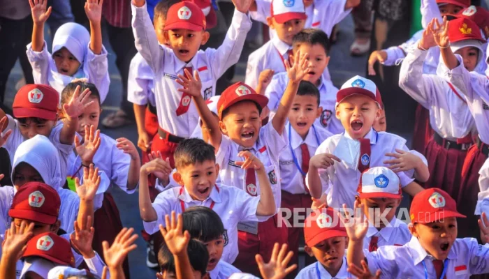 Hari Pertama Masuk Sekolah: Antusiasme dan Kebiasaan Baru