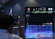 IHSG Dibuka Menguat, Saham JECX dan EMMI Mengalami Penurunan
