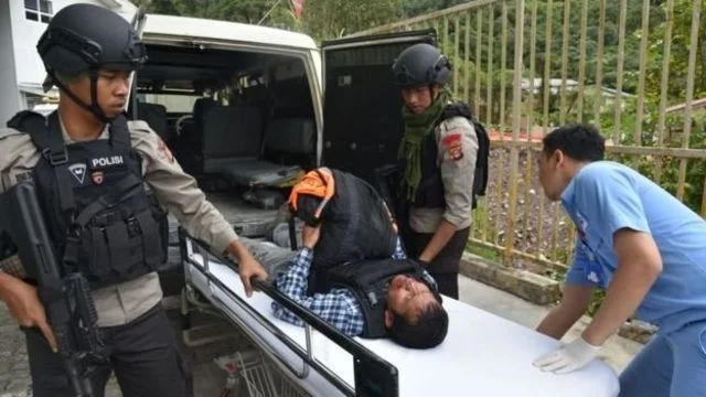 Insiden Penembakan di LaPorte: Seorang Sersan Polisi Indiana Terluka dan Tersangka Ditemukan Meninggal