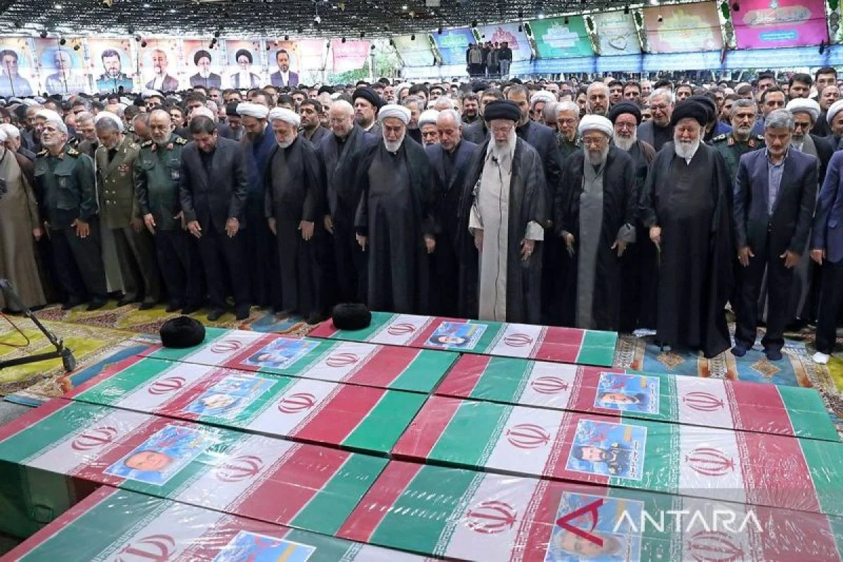 Irak Melalui Masa Tidak Menentu: Dari Prosesi Pemakaman Ali Khamenei Hingga Pemberantasan Korupsi