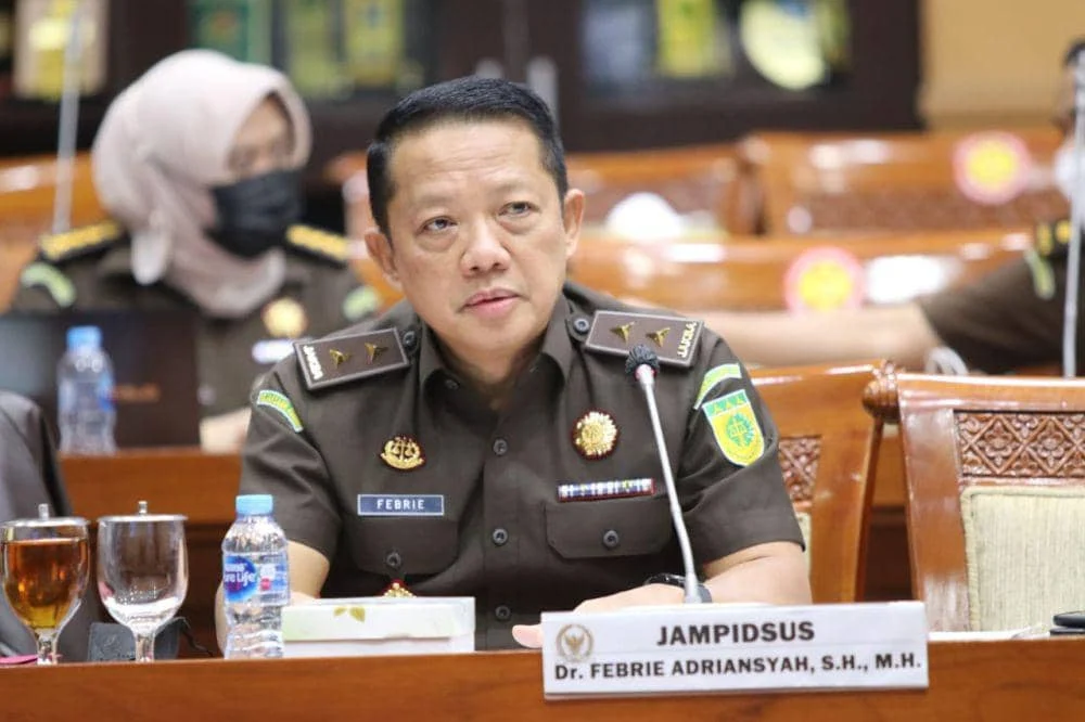 Kasus Korupsi Melibatkan Jampidsus Febrie Adriansyah: Antara Penegakan Hukum dan Keterlibatan TNI
