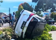 Kecelakaan Maut di Demak, Kendaraan Kopdes Merah Putih Terjungkal di Pemakaman