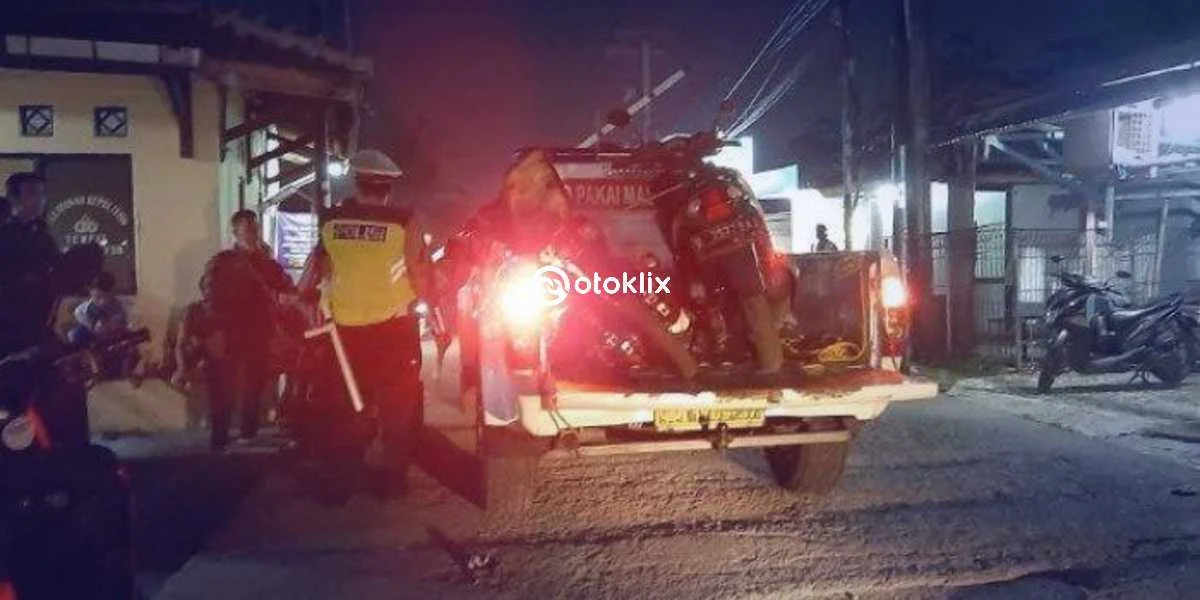 Kecelakaan Maut KA Gajayana di Bekasi, Pengemudi Mobil Tewas Terjepit
