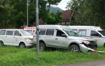 Kendaraan Dinas Pemerintah: Dari Lelang hingga Kecelakaan