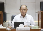 Kepala Badan Gizi Nasional Dikecam karena Dugaan Rangkap Jabatan di BUMN