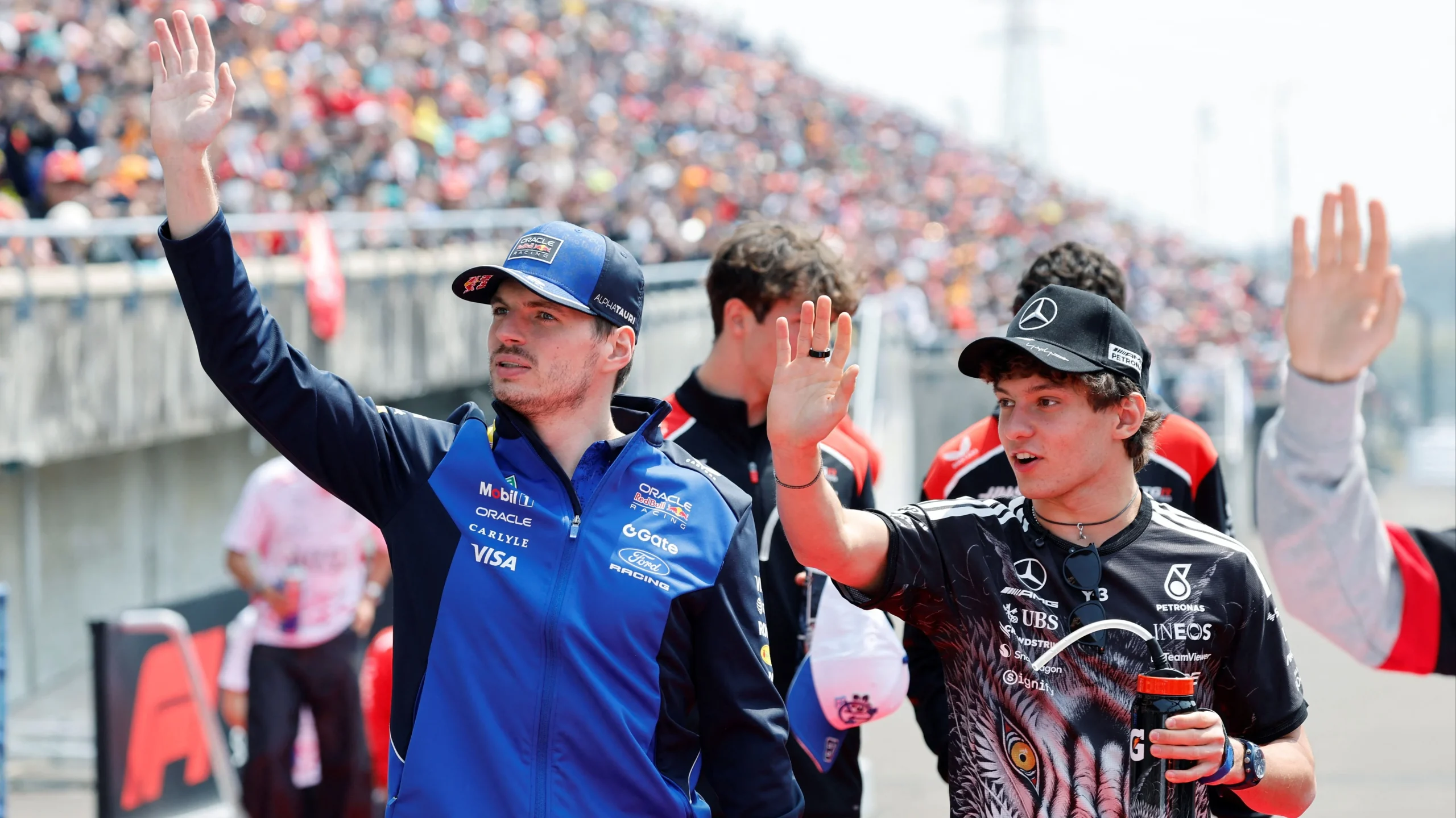Kimi Antonelli Pecundangi Leclerc dan Verstappen di Spa, Gelar Juara F1 GP Belgia 2026