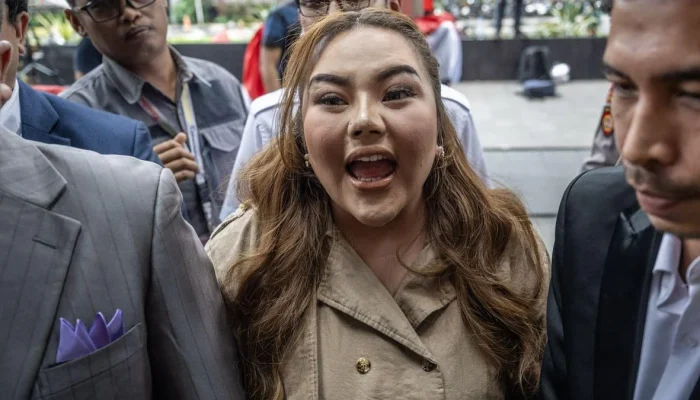 Kontroversi Endang Yustika dan Perseteruan Dewi Wulan Sari dengan Lisa Mariana