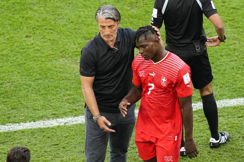 Kontroversi Kartu Merah Breel Embolo, Pelatih Swiss Murat Yakin Kecewa