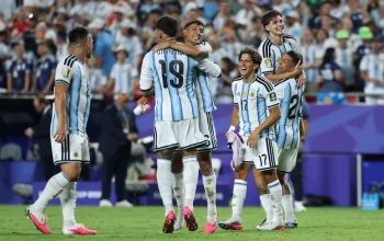 Kontroversi Wasit Argentina: Selebrasi Lautaro Martinez dan Kartu Merah Breel Embolo