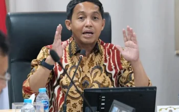 KPK Tutup Kasus Gratifikasi Raja Juli Antoni, Penyidikan Suap Masih Berlanjut