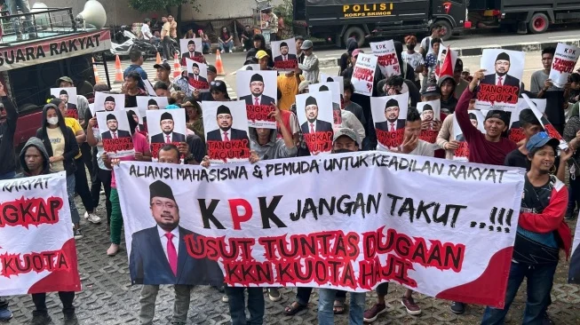KPK Ungkap Kasus Dugaan Korupsi Kuota Haji, Yaqut Cholil Qoumas Masih Jalani Pemulihan Pascaoperasi