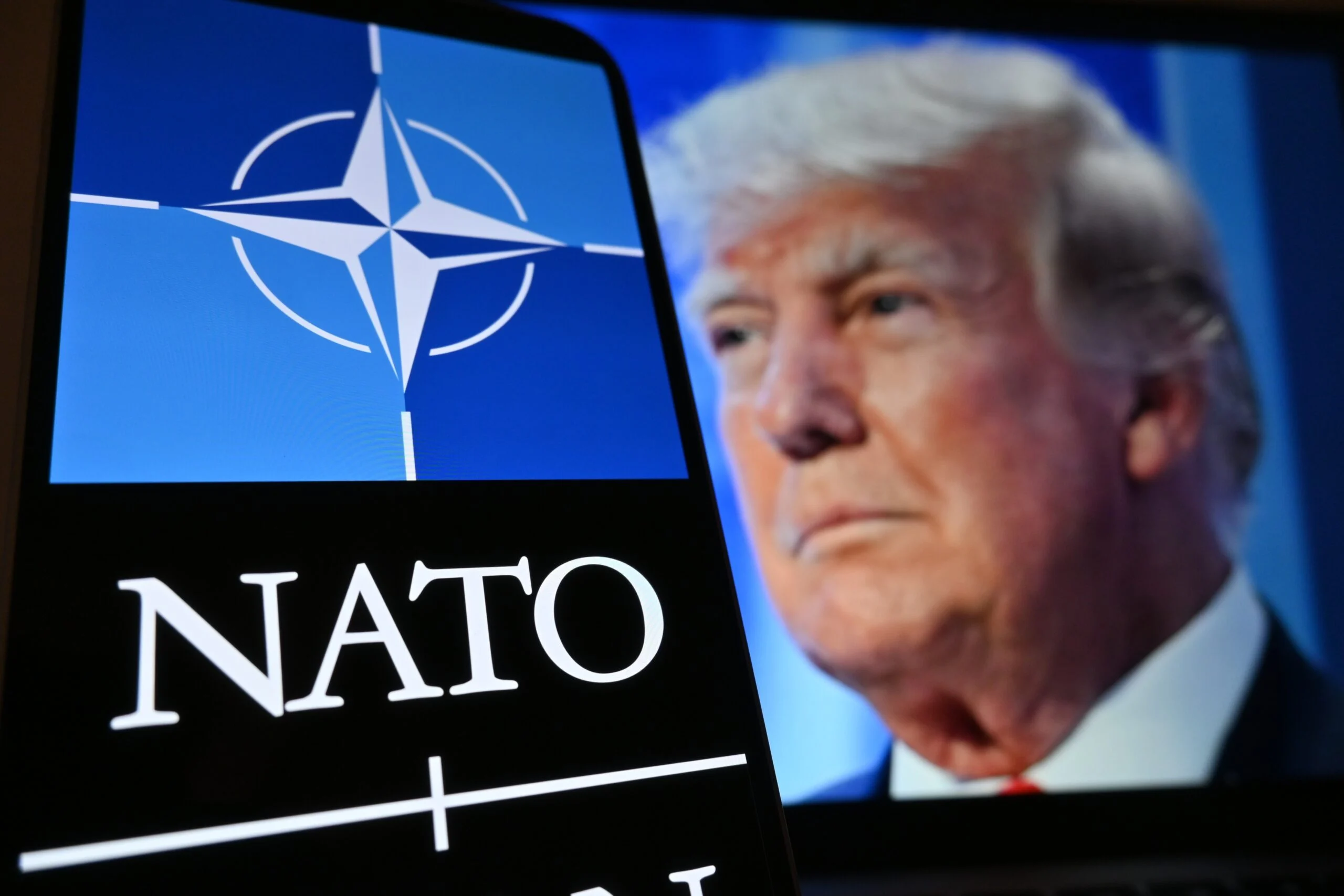 Krisis di NATO: Trump Picu Ketegangan dengan Komennya tentang Greenland dan Iran