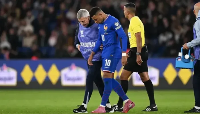 Kylian Mbappe Cederai Pergelangan Kaki Setelah Tumbangan Issa Diop, Prancis Lolos ke Semifinal Piala Dunia