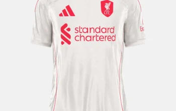 Liverpool FC Hadapi Tantangan Baru: Kit Away dan Pencarian Pengganti Mohamed Salah