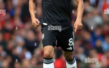 Manchester United Rampungkan Pembelian Youri Tielemans dari Aston Villa