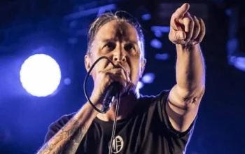 Mengenal Lou Koller: Vokalis Sick of It All yang Meninggal Dunia
