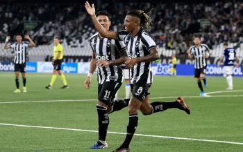 Newcastle United dan Manchester United Berebut Tangan Danilo dari Botafogo