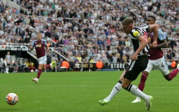 Newcastle United Dapatkan Dorongan dalam Perebutan Penjaga Gawang Muda James Trafford